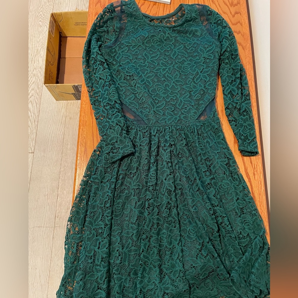 Green lace dress